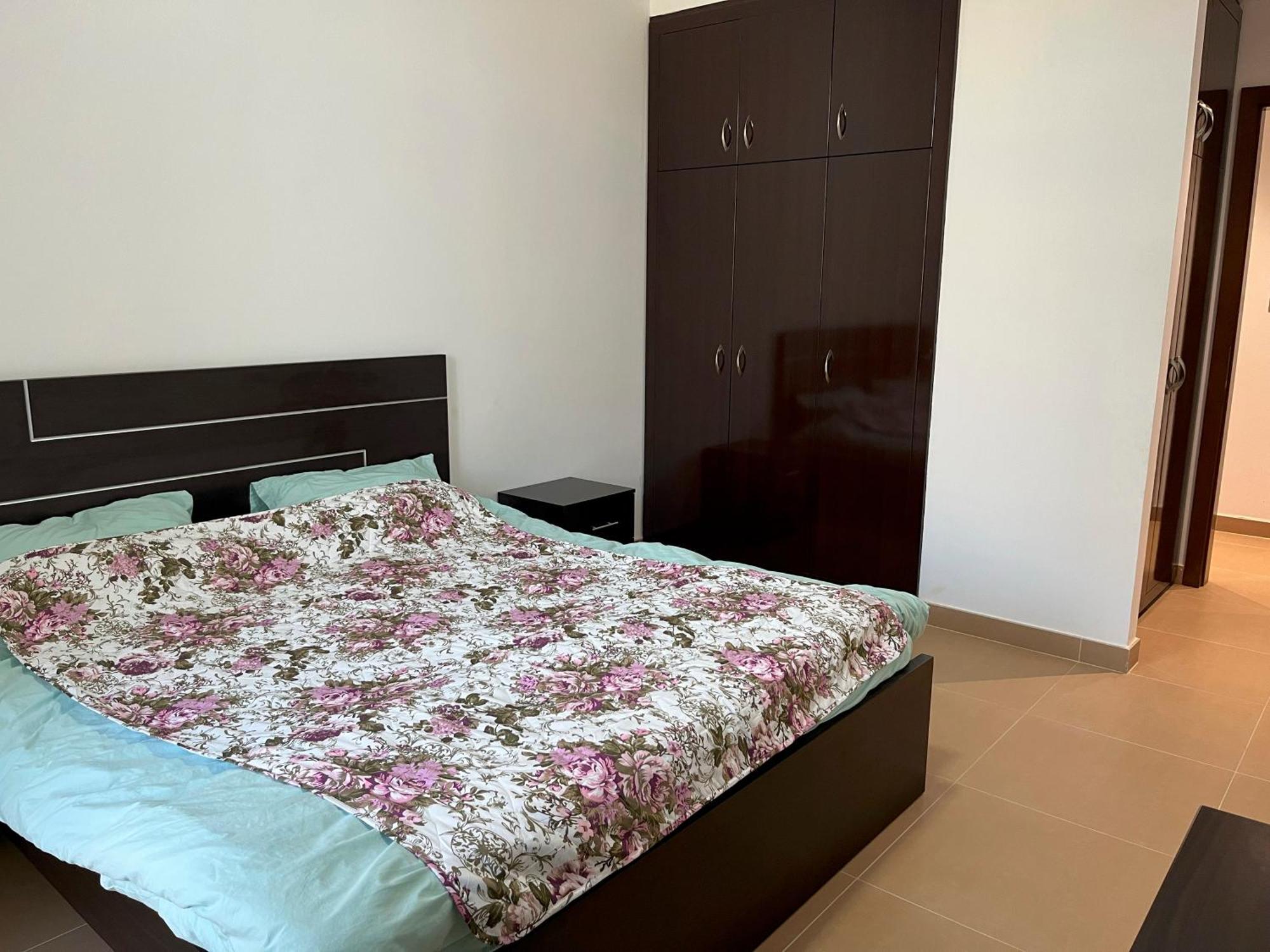 Female Only - Cosy 1 Bed In Abu Dhabi, Al Rayyana Complex Apartment Luaran gambar